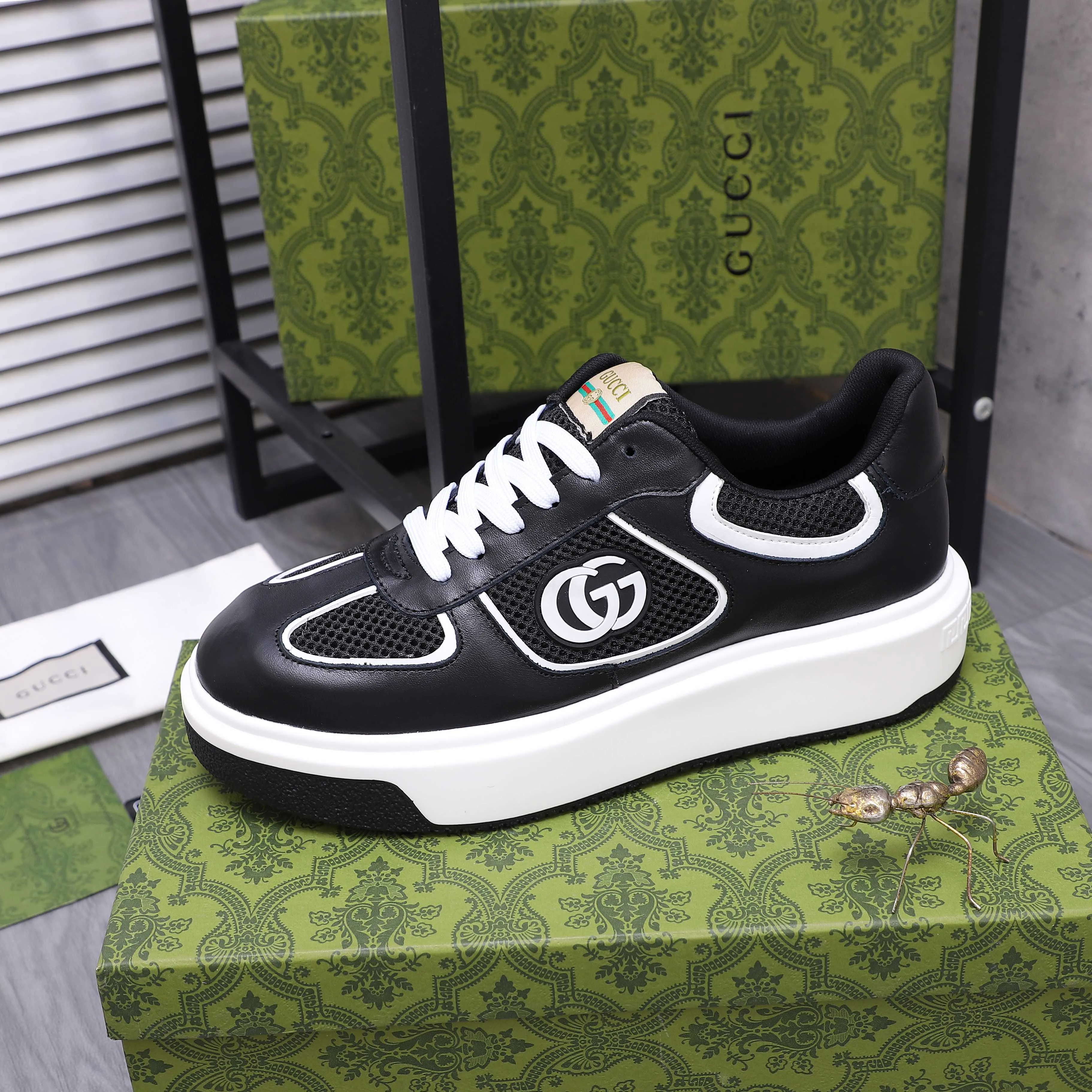 Men's shoes 💰460 Product trademark: GUCCI "Gucci" men's casual sneakers Regular size: 38-44 Product material: Selected cowhide stitching mesh mesh lining cowhide insole rubber outsole